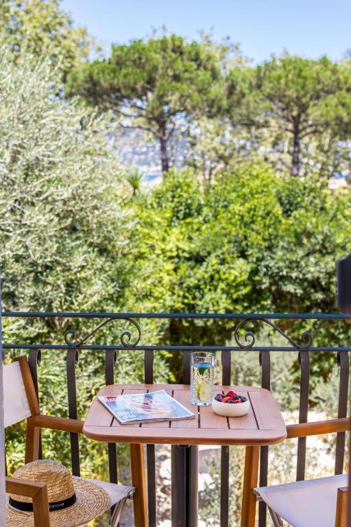 Bed & Breakfast Le Clos De La Pinede Prestige